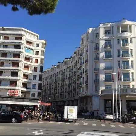 Apartament De La Tour Maubourg Vue Mer Proche Croisette *