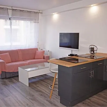 Apartament De La Tour Maubourg Vue Mer Proche Croisette Cannes